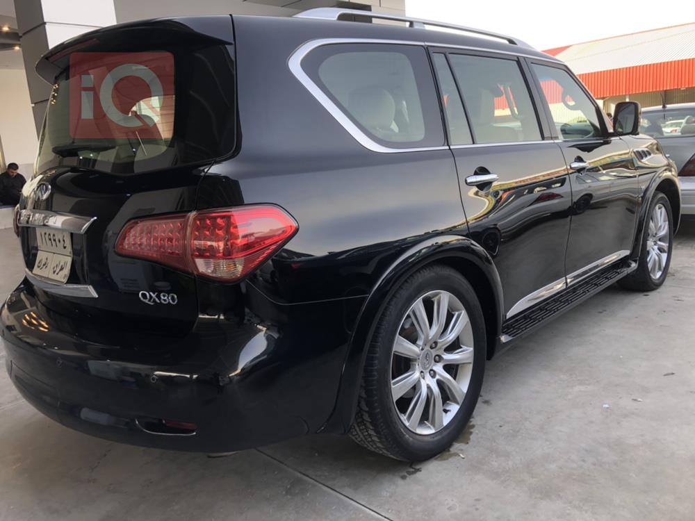Infiniti QX80